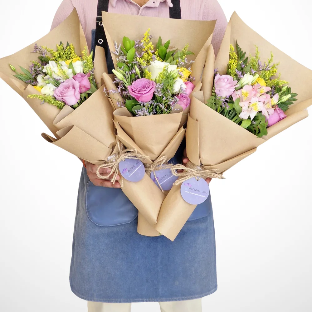 Giveaway - 3 Mini Bouquets